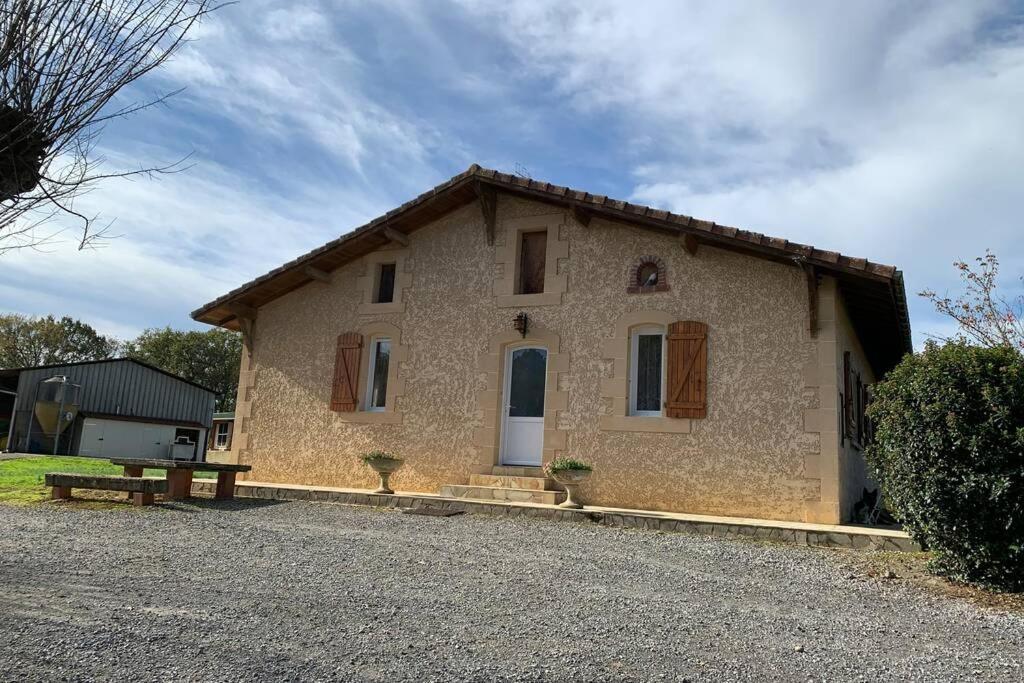 Gite Au Coeur De La Ferme Hauriet Exterior foto